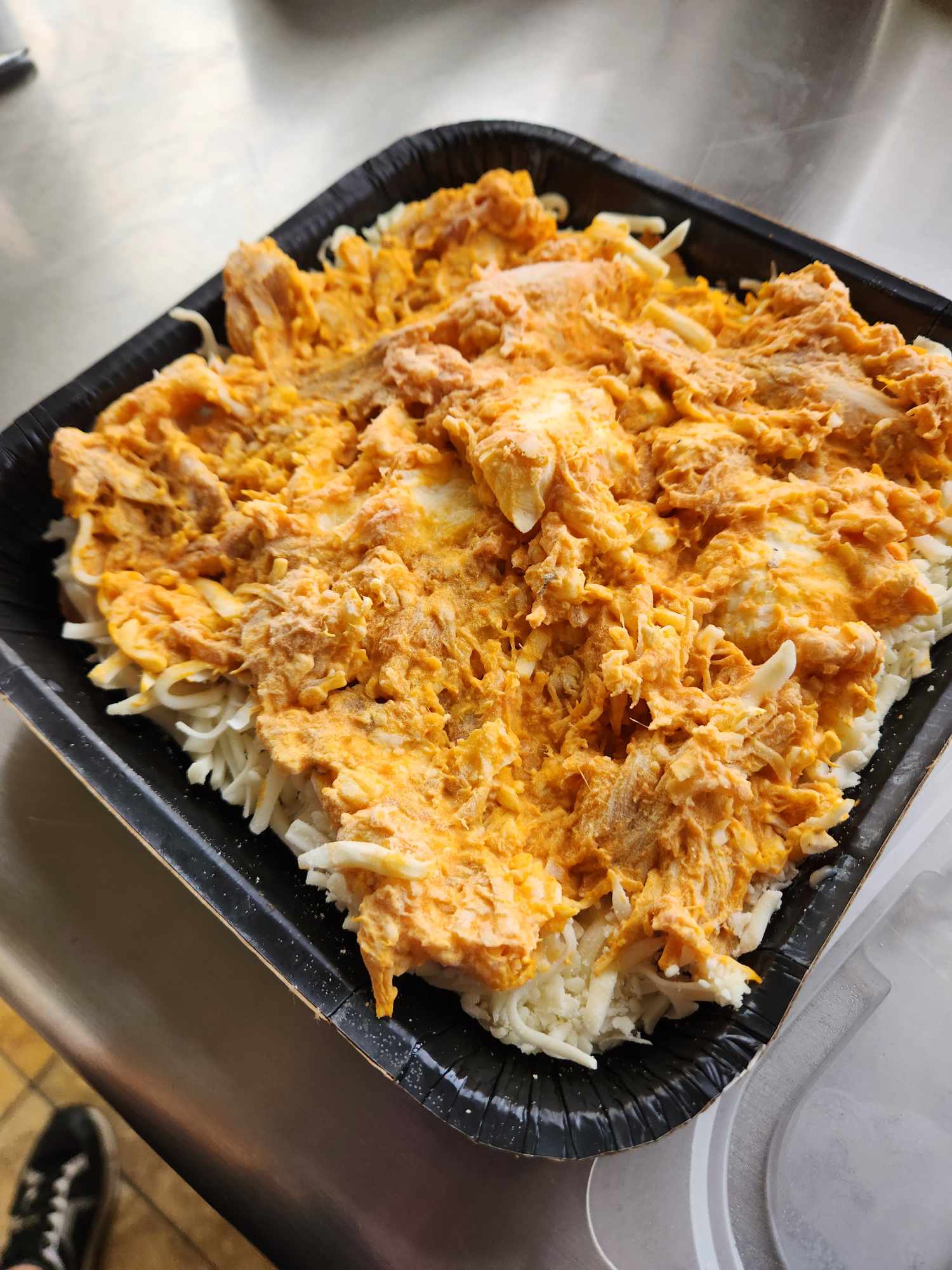 Keto Gluten-Free Low Carb Buffalo Chicken Personal Pizza